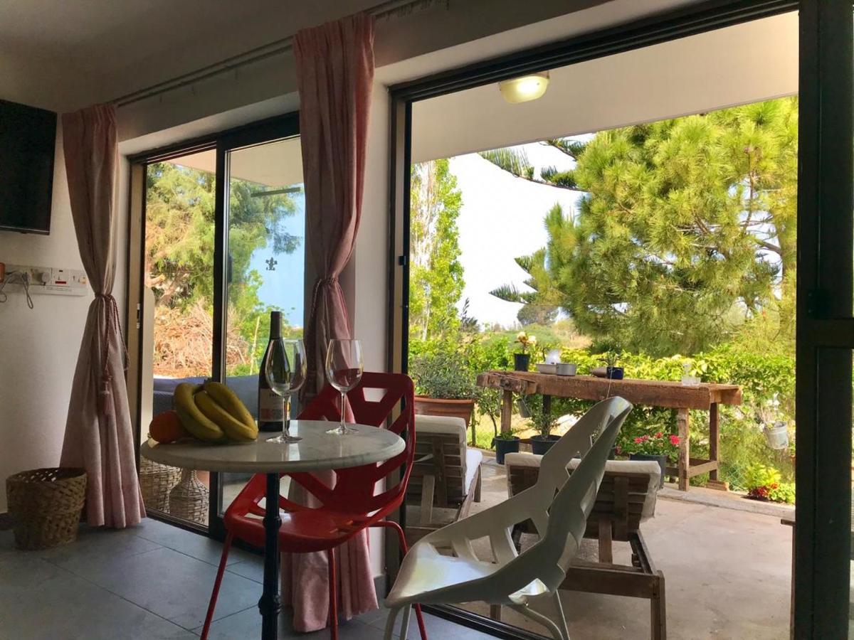 Sweet N' Boujee Studio Apartment With Varenda Paphos Exterior foto